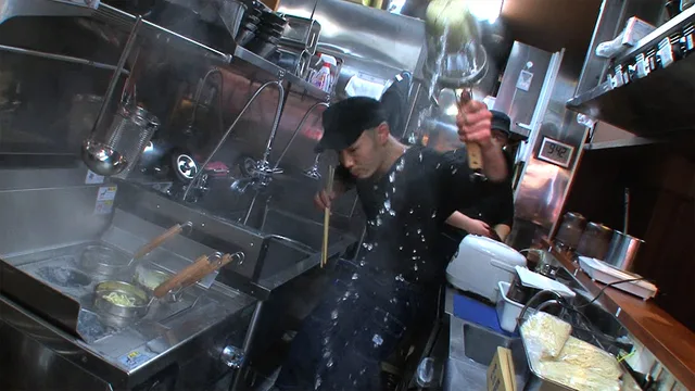 名店出身の店主が切り開く「オレ流」ラーメン！入谷『俺麺 山田』