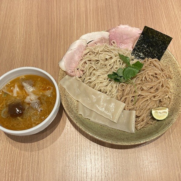 【数量限定】特製 海老・蟹・あん肝・帆立・魚のアラのスペシャルつけ麺