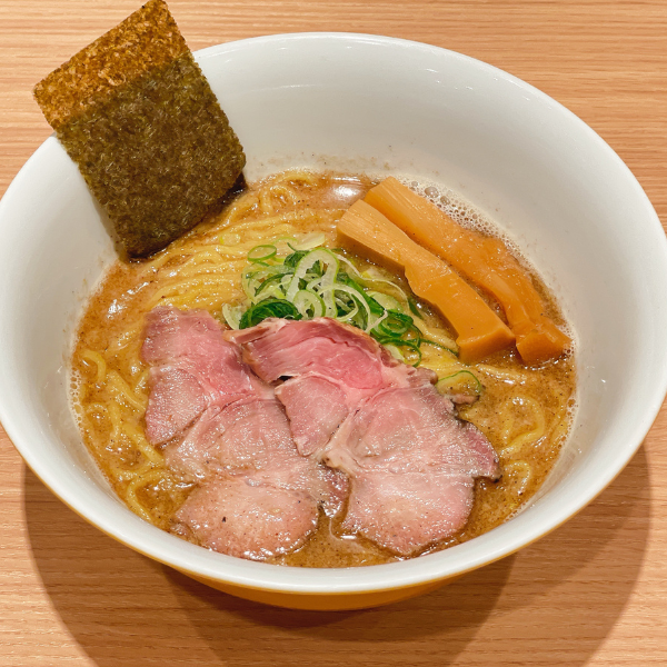 あっさり煮干し白湯そば(最終日限定)
