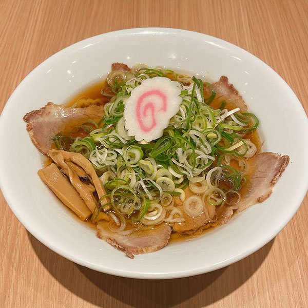 煮干し油のねぎチャーシュー麺