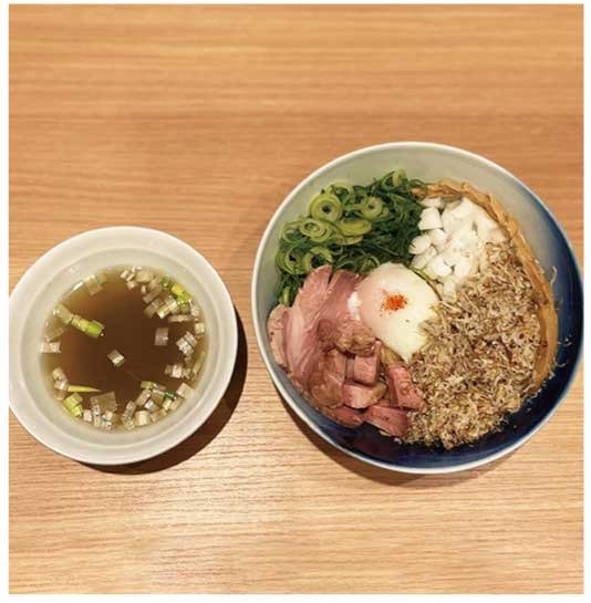 「うるめ煮干しのまぜそば(梅にぼスープ付き)」
