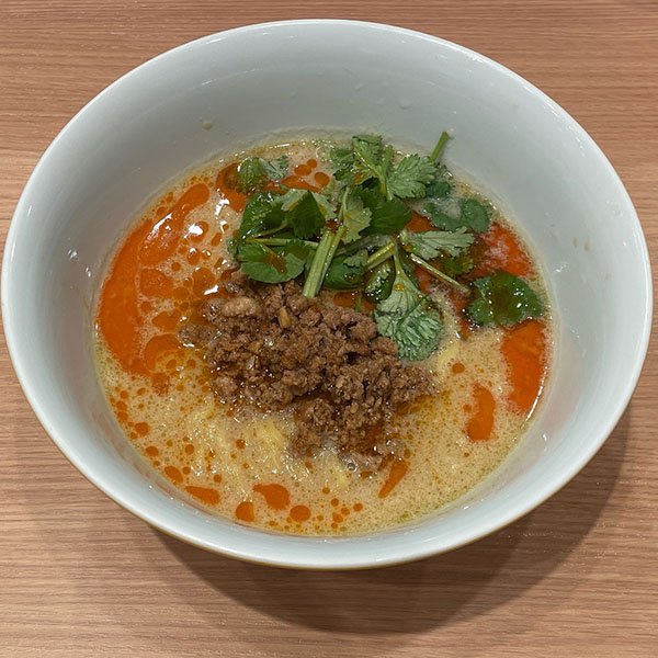 パクチー麻辣麺(水~金限定)