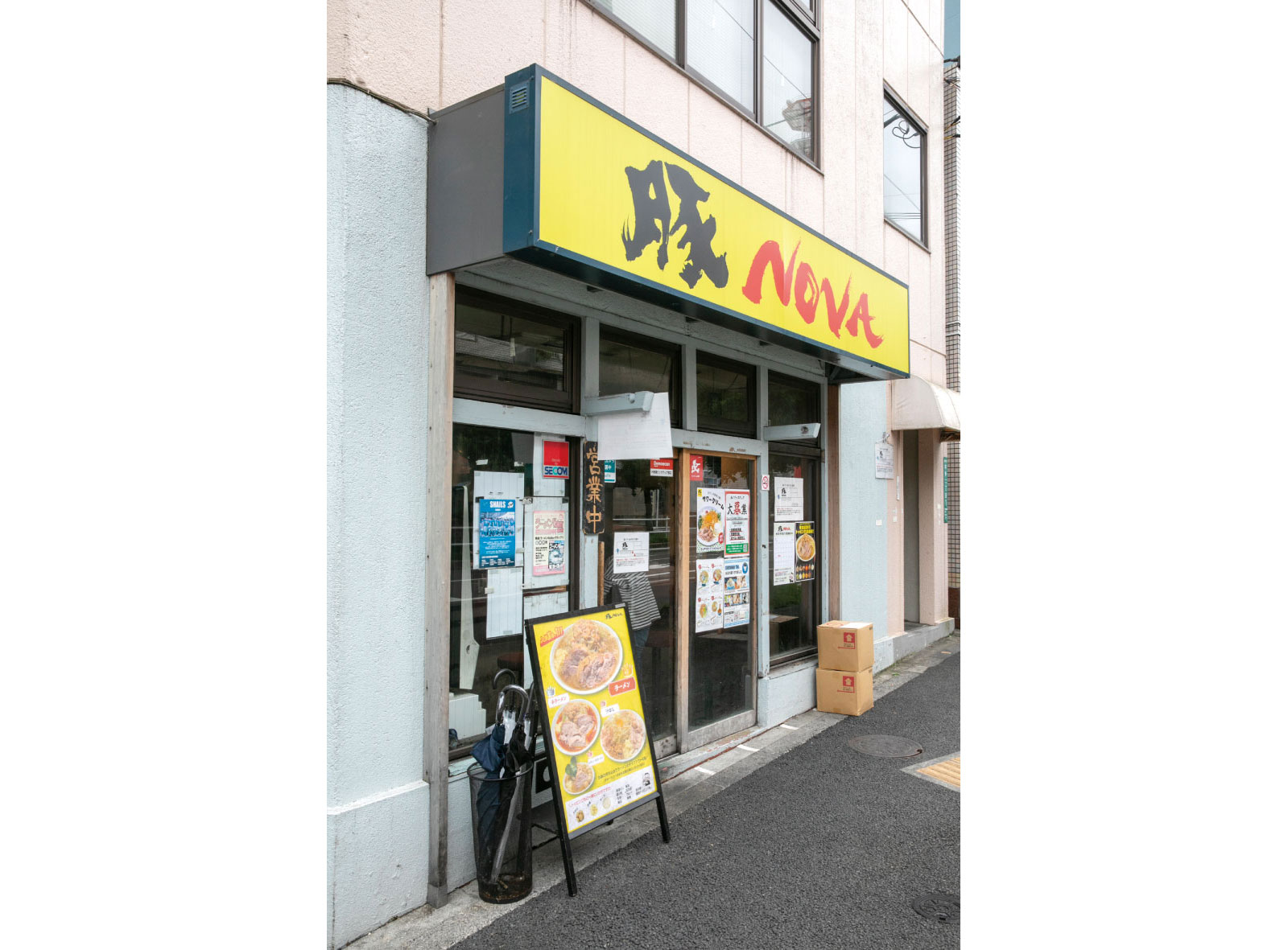 外観_豚ノヴァ016.jpg