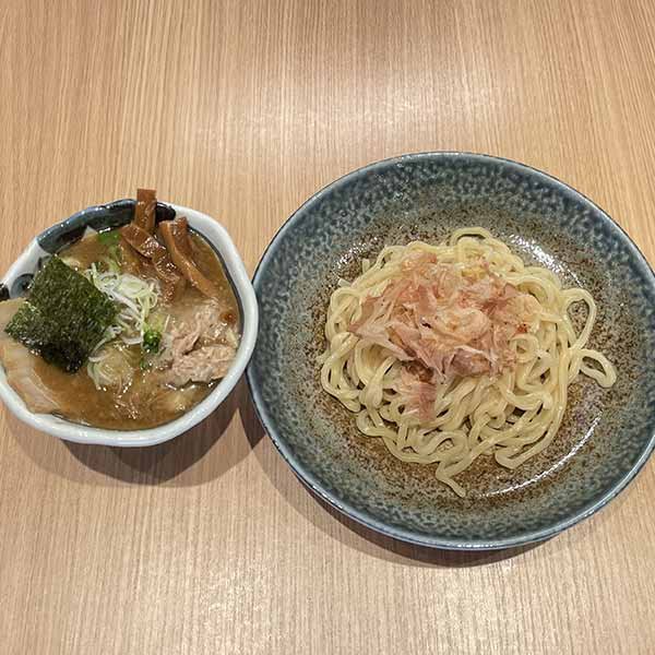 梅かつおつけ麺