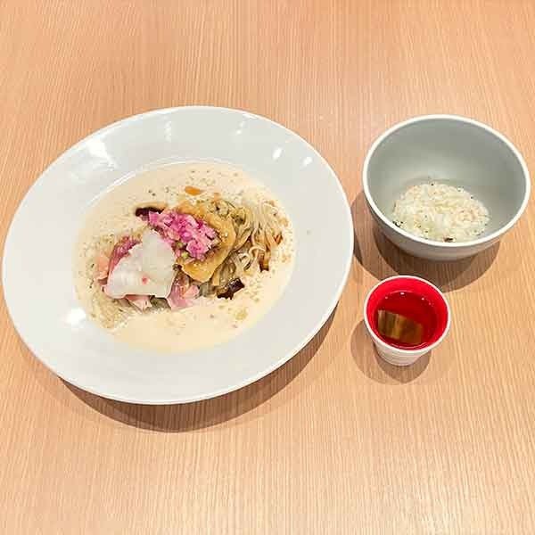 Live wire 魚介鳴る激情/トーキョーニューミクスチャーヌードル 八咫烏 CHIKARABO
