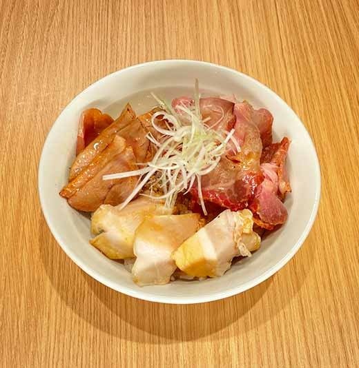 ミックスチャーシューごはん