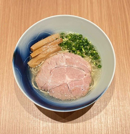 「国産はまぐりと宇和島産真鯛そば」