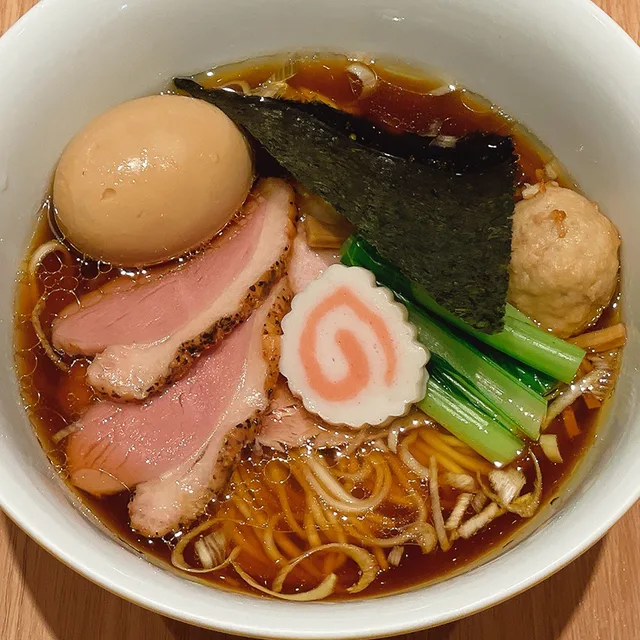 特製 羅臼昆布と地鶏の中華そば(醤油)