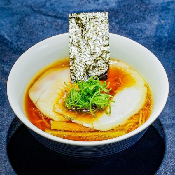 醤油RAMEN~代名詞の地鶏と魚介の一杯~