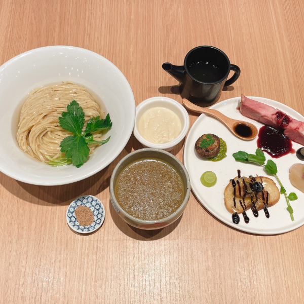【鴨と帆立の3段階つけ麺】出汁のアンサンブル(三重奏)〜出汁水・昆布水・トロける出汁ジュレ〜