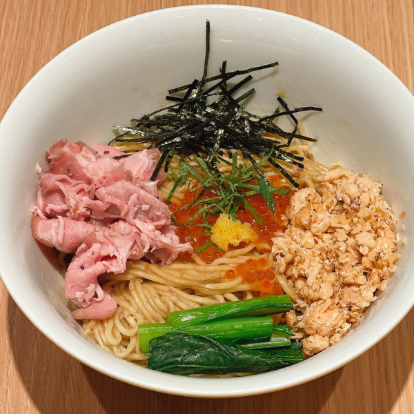 サーモンとイクラの油そば【数量限定】