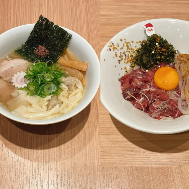 こぶトリ中華そばスペシャル & 函館津軽海峡丼セット