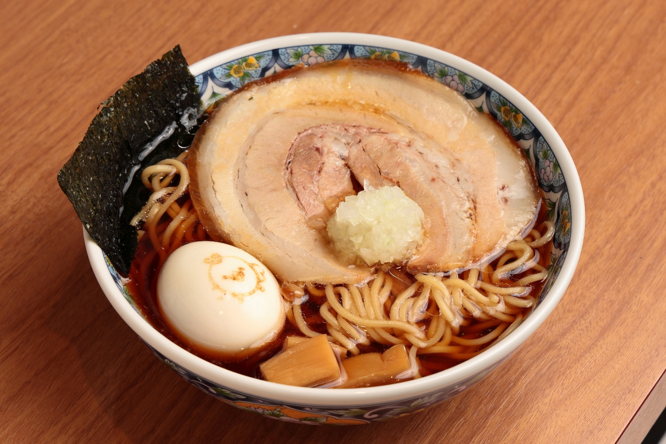 「Toraやの中華そば(味玉入り)」(1100円)