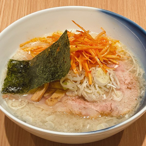 辛ネギ背脂塩ラーメン