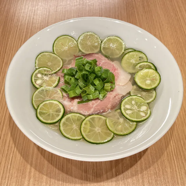 酢橘の冷やし鶏そば〜昆布仕立て【潮】