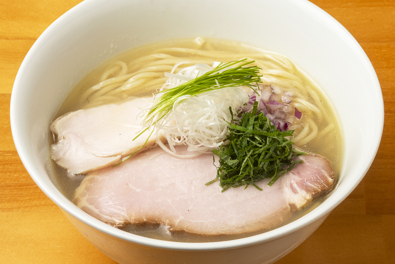 自家製ラーメン20㌔ 茨城・涸沼の黒真珠が輝くスープでひんやり♪「自家製ラーメン
