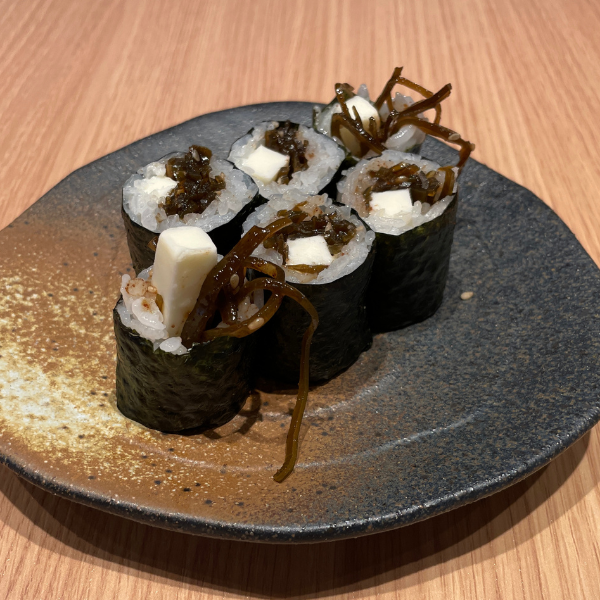 昆布の佃煮とカルピスバターの細巻き