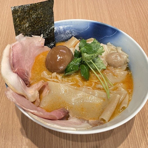 【数量限定】特製 海老・蟹・あん肝・帆立・魚のアラのスペシャルラーメン