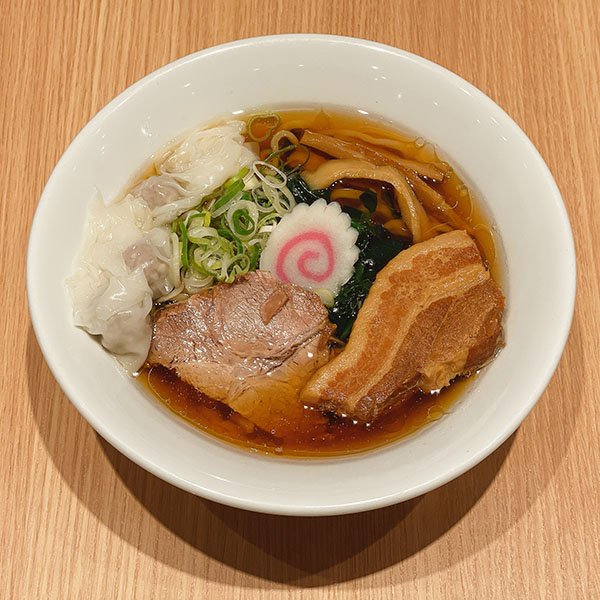 とろ豚わんたん麺