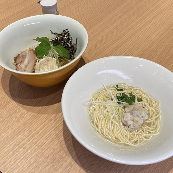 【セット】焦がし醤油トリュフ油そば+小さい鮮魚のつみれそば