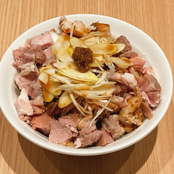 レアチャーシュー丼