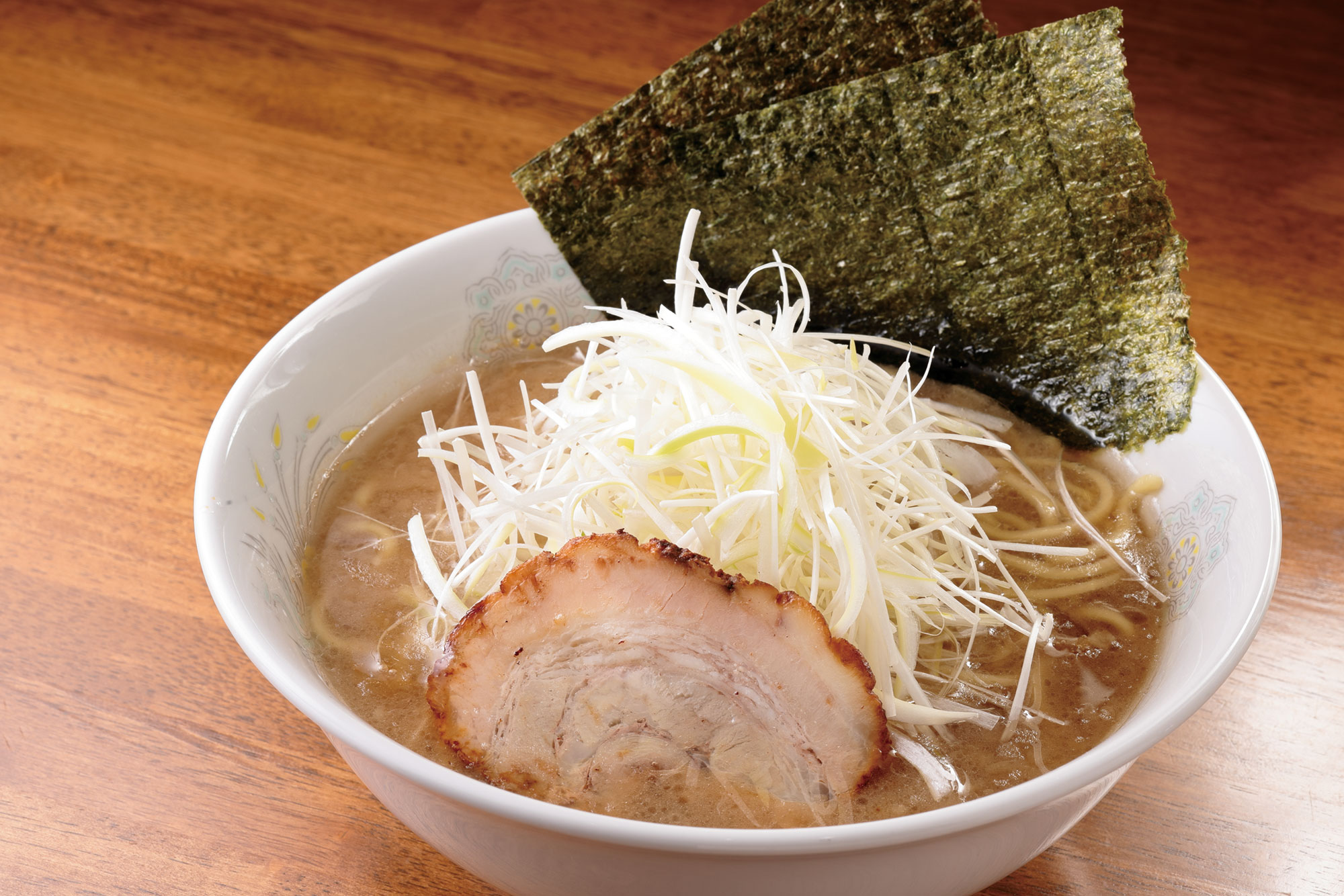 醤油ネギラーメン 980円 santa_main.jpg