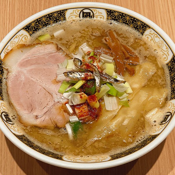 すごい煮干ラーメン