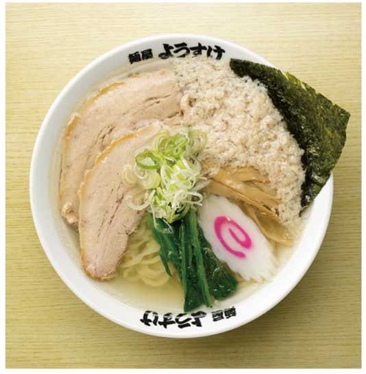 「伊吹いりこと羅臼昆布の背脂塩ラーメン」