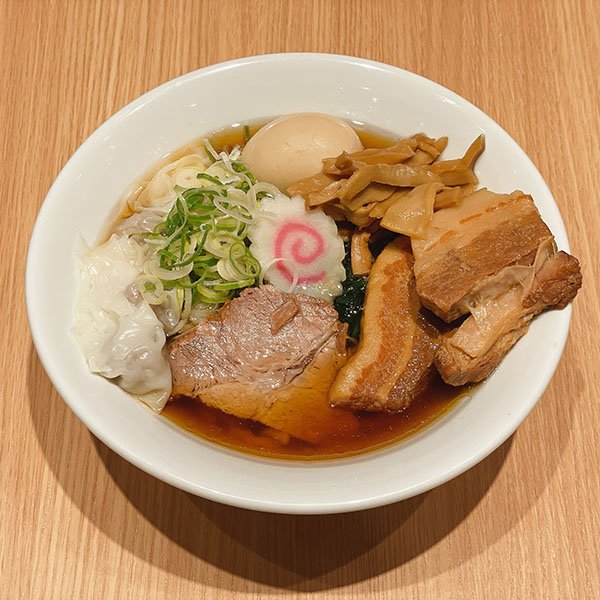 特上とろ豚わんたん麺