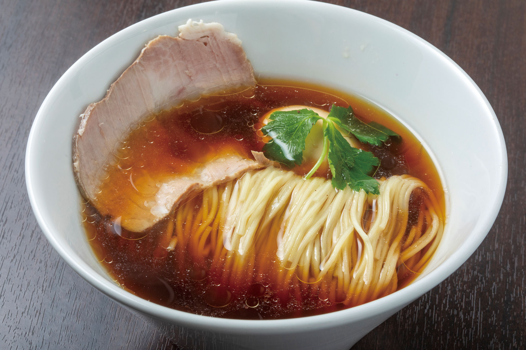 味玉醤油らぁ麺 1200円 メイン_しら山008.jpg