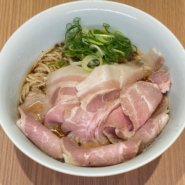小江戸黒豚の背脂醤油らーめん