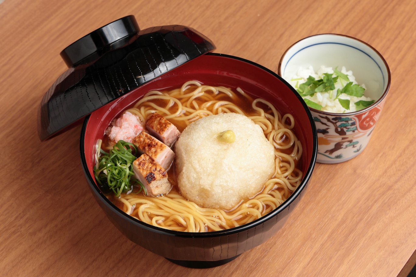 「れんこんまんじゅう かに身あんかけSoba(三つ葉ご飯付き)」(2000円)
