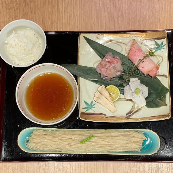 鱧と松茸の和風昆布水つけそば(ミニご飯付)【数量限定】